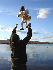 Lancer-de-bébé-V